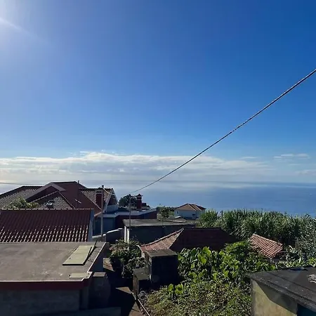 Semesterbostad The Cozy Pink House Ponta do Sol (Madeira)