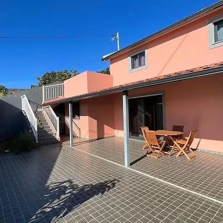 The Cozy Pink House * Понта-ду-Сол