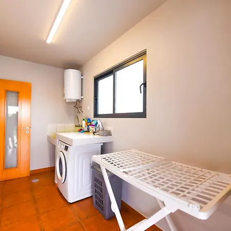 The Cozy Pink House Понта-ду-Сол