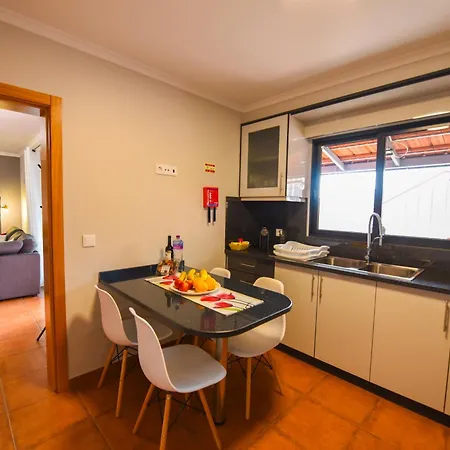 Semesterbostad The Cozy Pink House Ponta do Sol (Madeira)