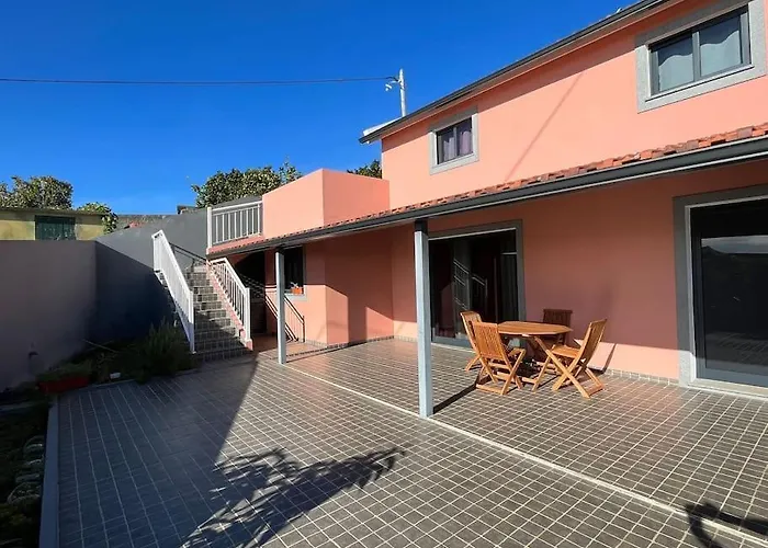 The Cozy Pink House * פונטה דו סול