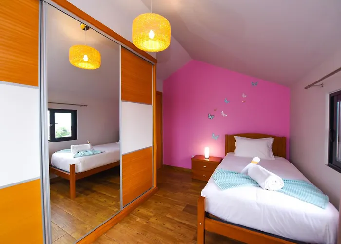 The Cozy Pink House * Ponta do Sol (Madeira)